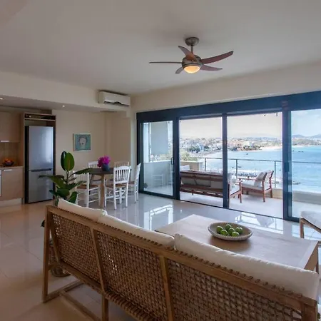 Balcony To Big Blue Sea Διαμέρισμα *